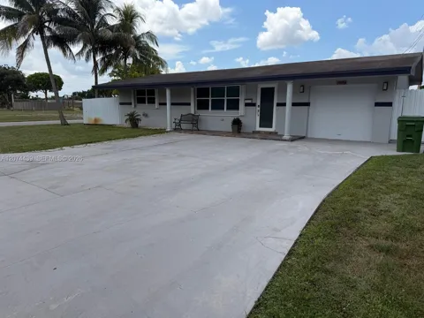 1000 NW 76th Ter