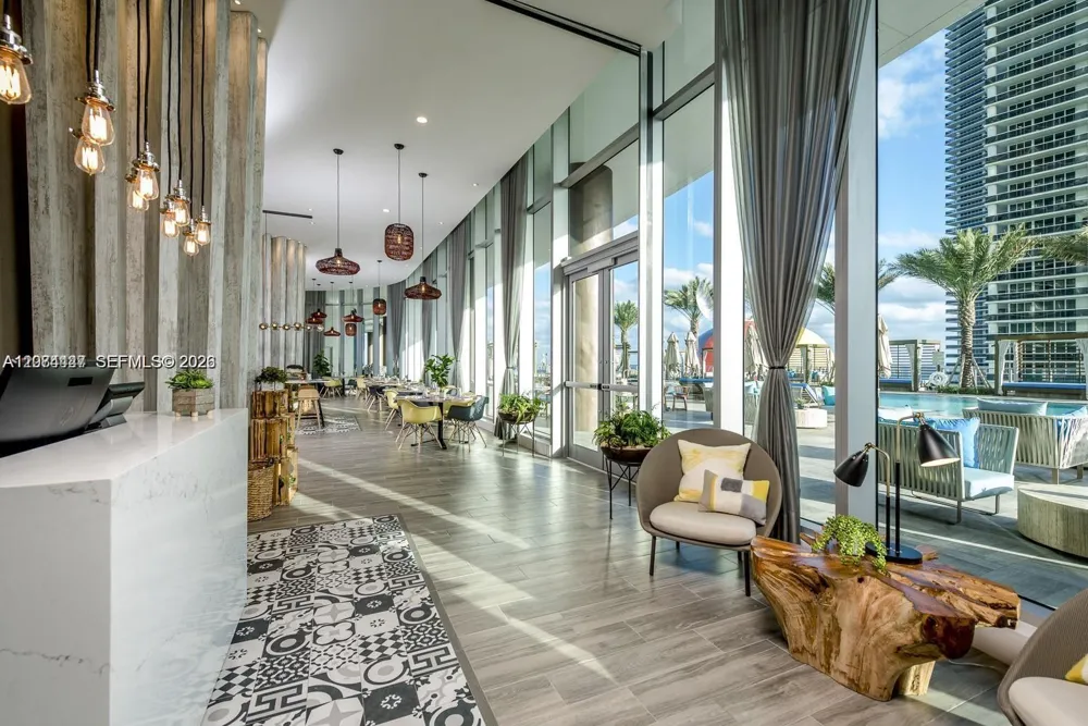 4111 S Ocean Dr #1210 Hollywood, FL 33019