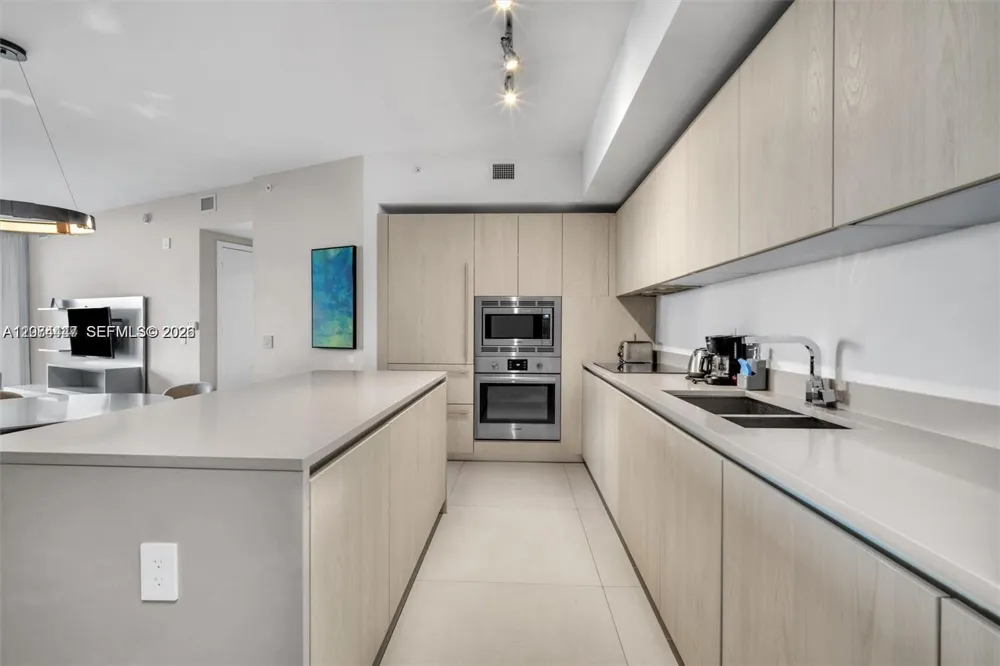 4111 S Ocean Dr #1210 Hollywood, FL 33019