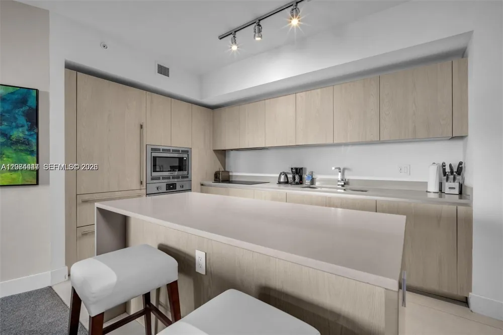 4111 S Ocean Dr #1210 Hollywood, FL 33019