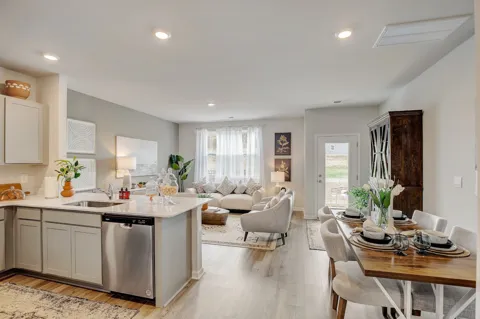 2237 Harlequin Point