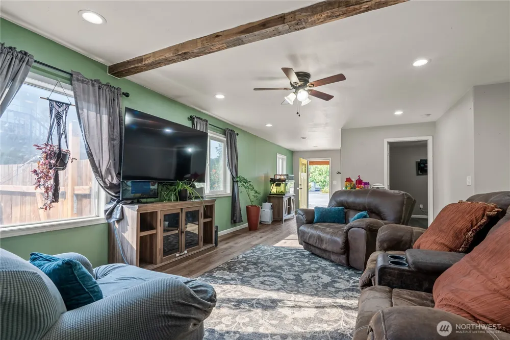 675 D STREET Blaine, WA 98230