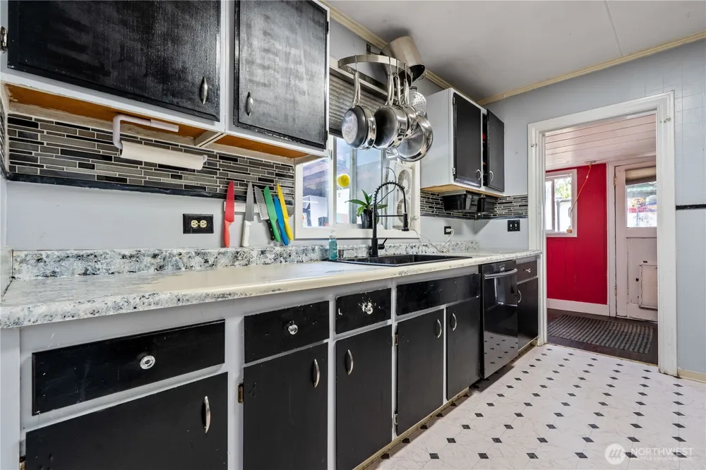 675 D STREET Blaine, WA 98230