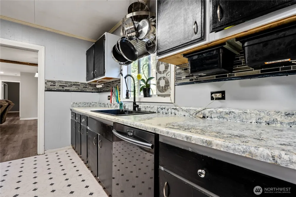 675 D STREET Blaine, WA 98230