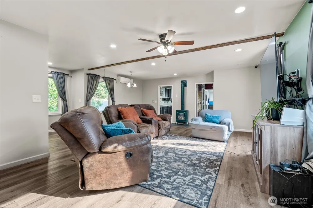 675 D STREET Blaine, WA 98230