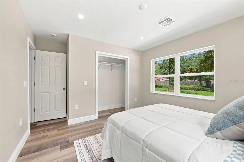 238 PRESCOTT DRIVE Orlando, FL 32809