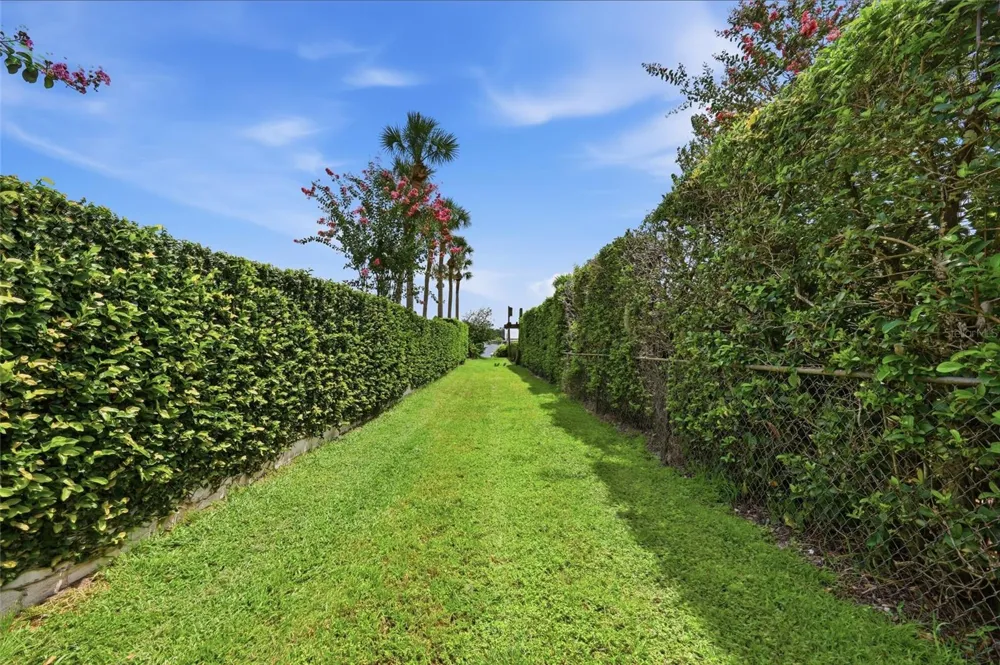 238 PRESCOTT DRIVE Orlando, FL 32809