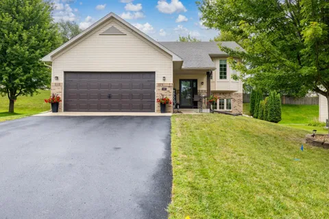 924 Firethorne Trail