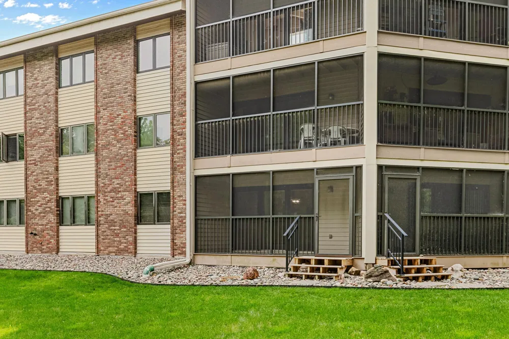 3150 Glen Oaks Avenue #108A White Bear Lake, MN 55110
