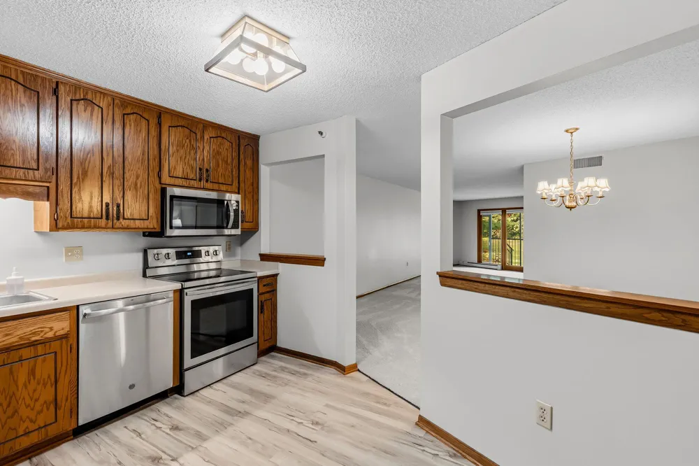 3150 Glen Oaks Avenue #108A White Bear Lake, MN 55110
