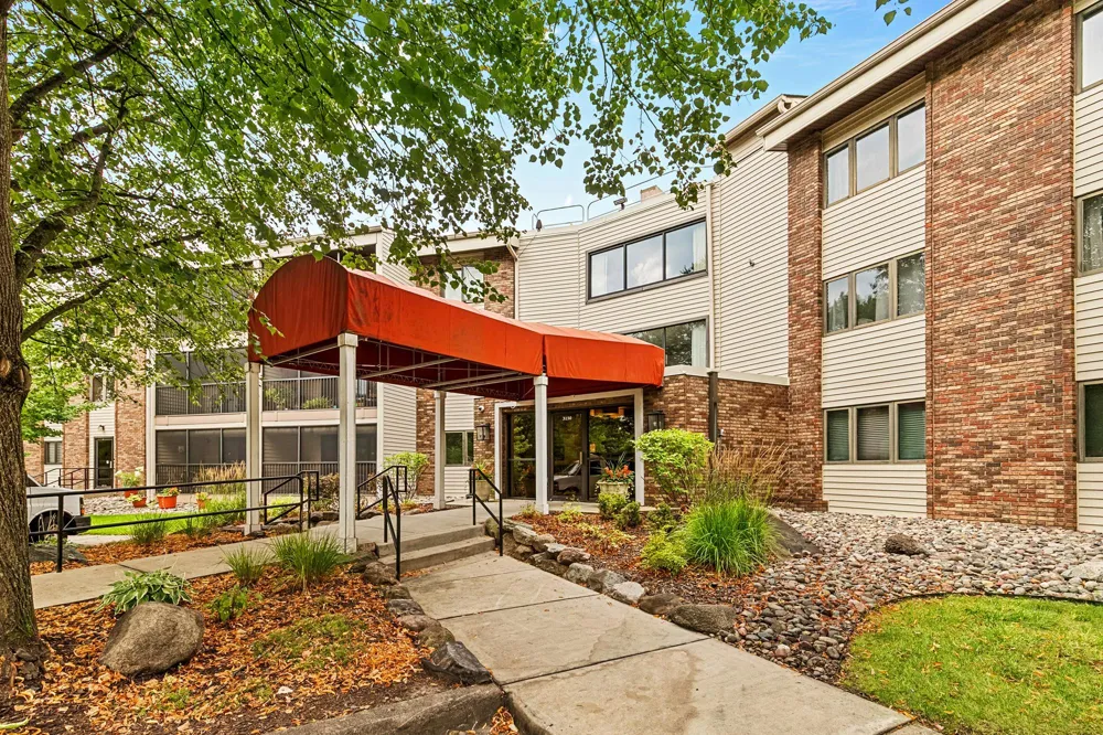 3150 Glen Oaks Avenue #108A White Bear Lake, MN 55110
