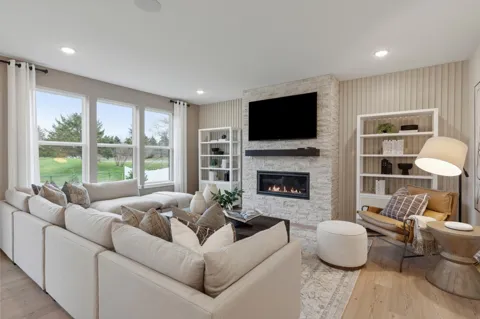 1584 Norbert Lane