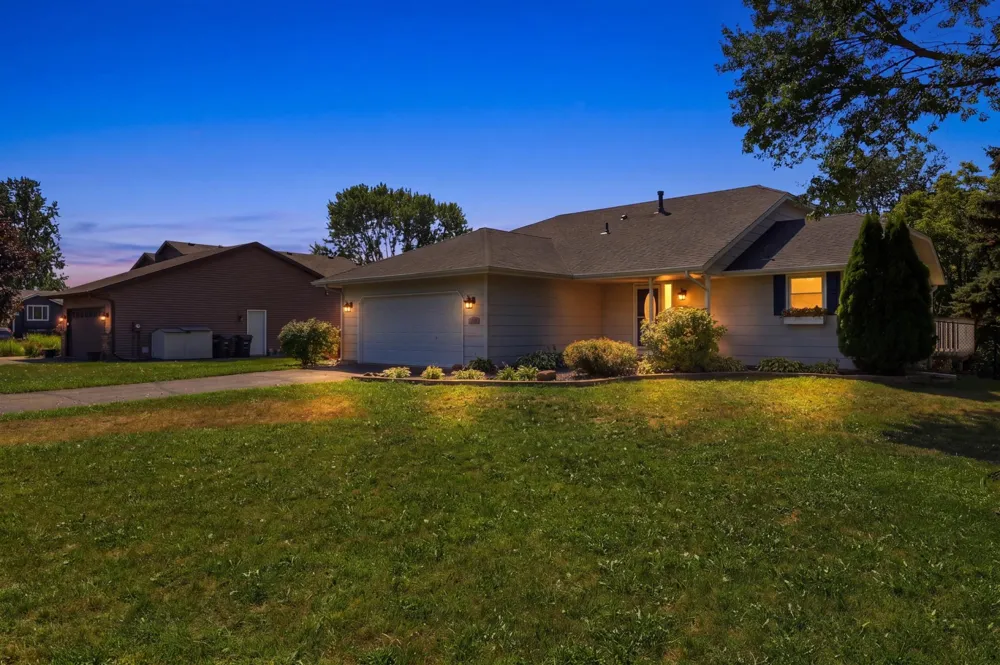 15485 Darjeeling Path Rosemount, MN 55068