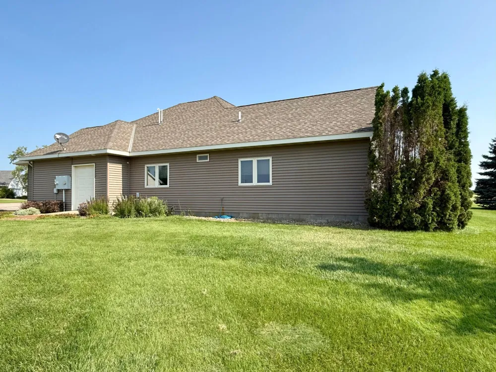 39202 Wild Rose Court Sauk Centre, MN 56378