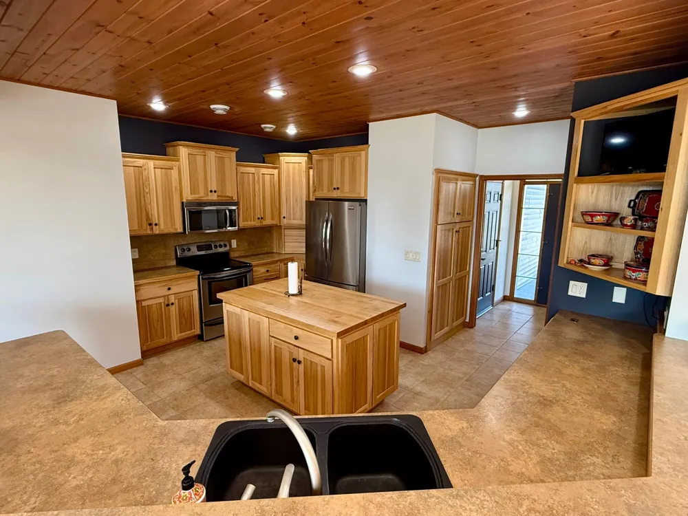 39202 Wild Rose Court Sauk Centre, MN 56378
