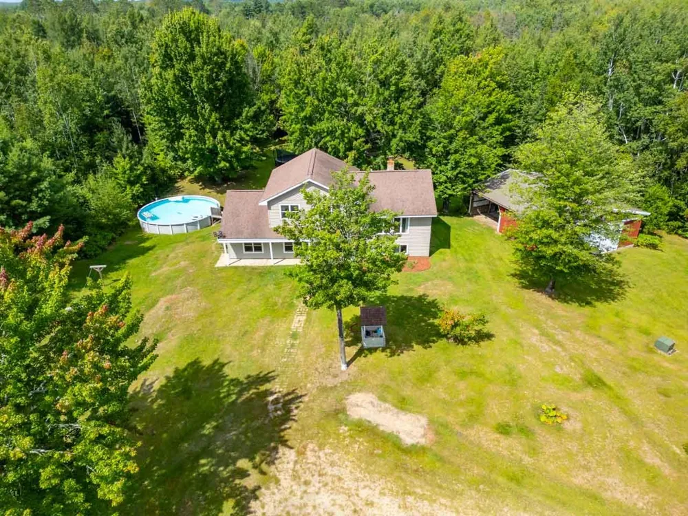9225 Merrill Road Hibbing, MN 55746