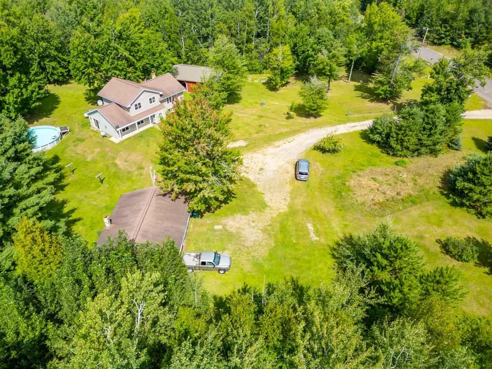 9225 Merrill Road Hibbing, MN 55746