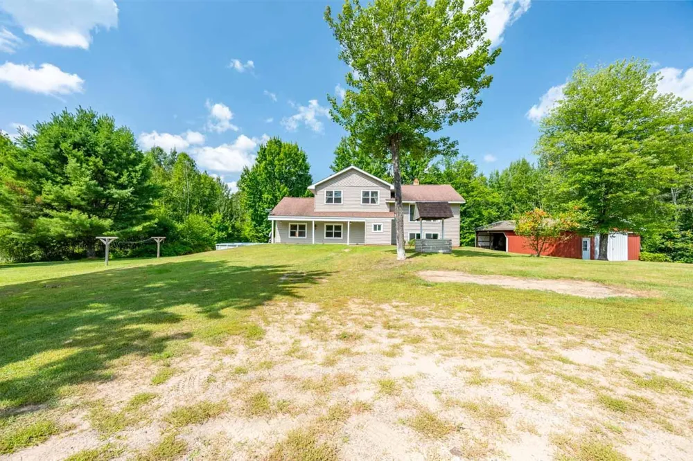 9225 Merrill Road Hibbing, MN 55746