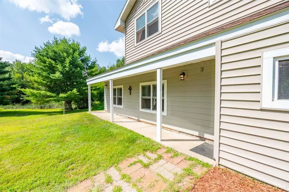 9225 Merrill Road Hibbing, MN 55746