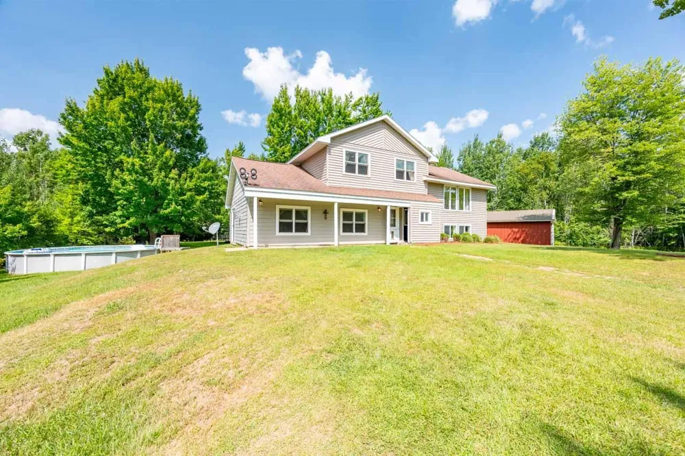 9225 Merrill Road Hibbing, MN 55746