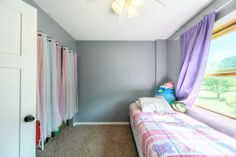 9225 Merrill Road Hibbing, MN 55746