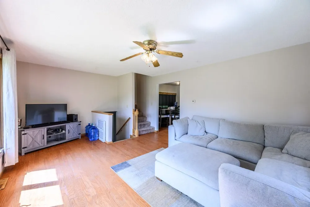9225 Merrill Road Hibbing, MN 55746