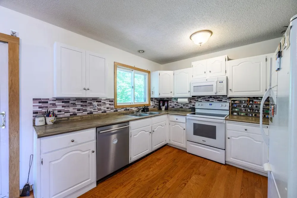 9225 Merrill Road Hibbing, MN 55746