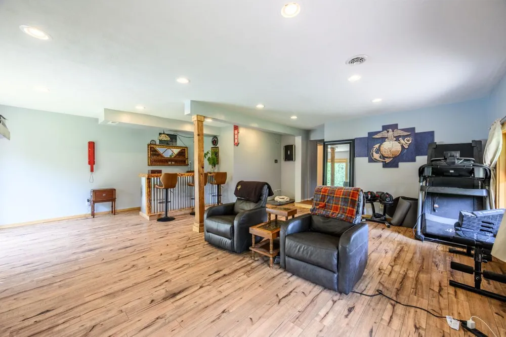 9225 Merrill Road Hibbing, MN 55746