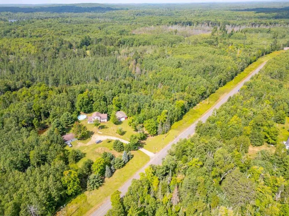 9225 Merrill Road Hibbing, MN 55746