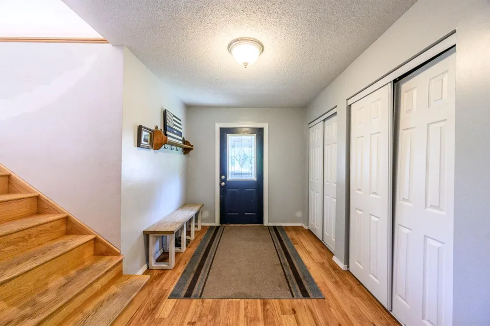 9225 Merrill Road Hibbing, MN 55746