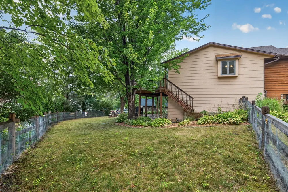 11607 Hillside Circle Champlin, MN 55316