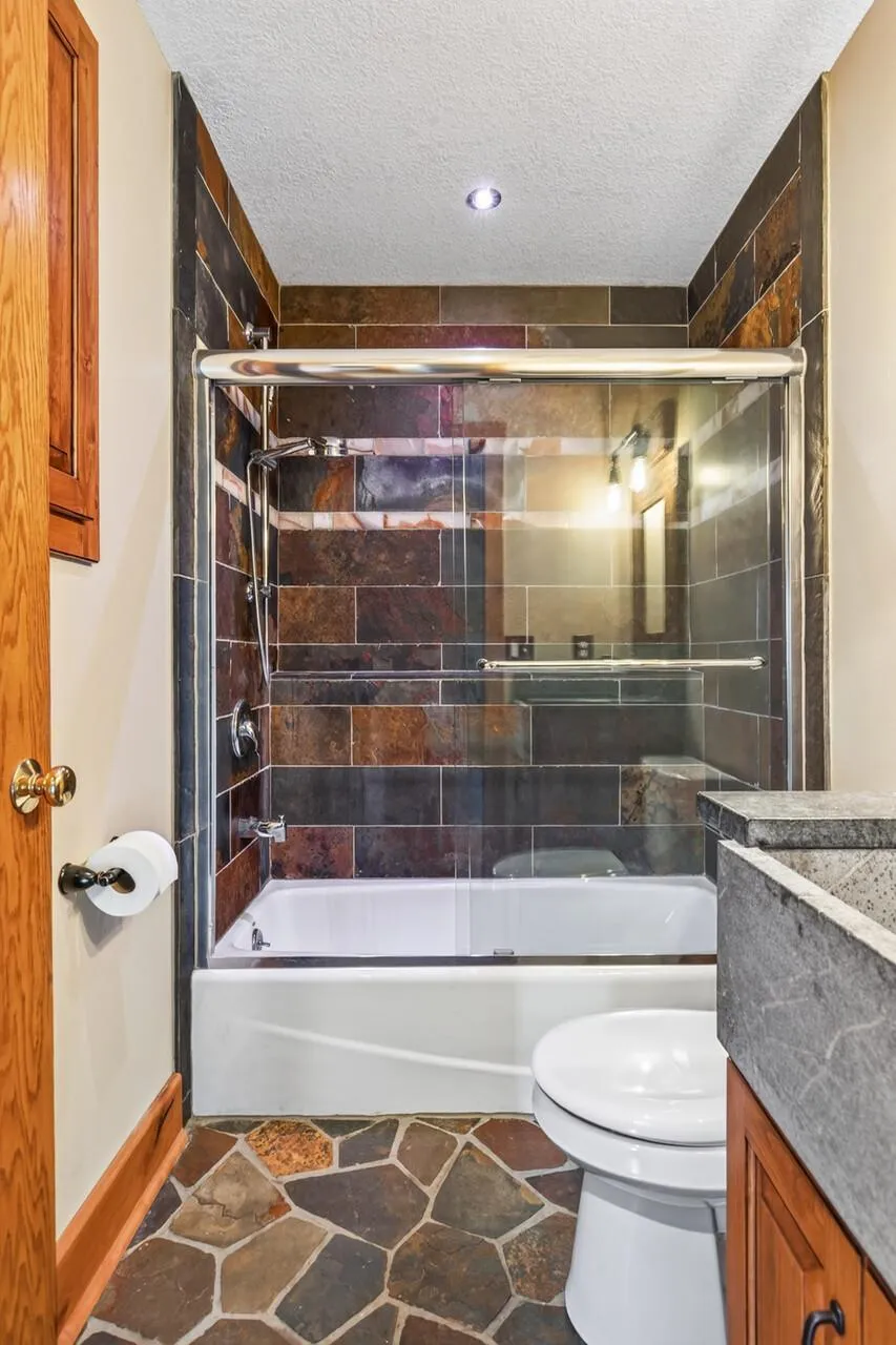 11607 Hillside Circle Champlin, MN 55316