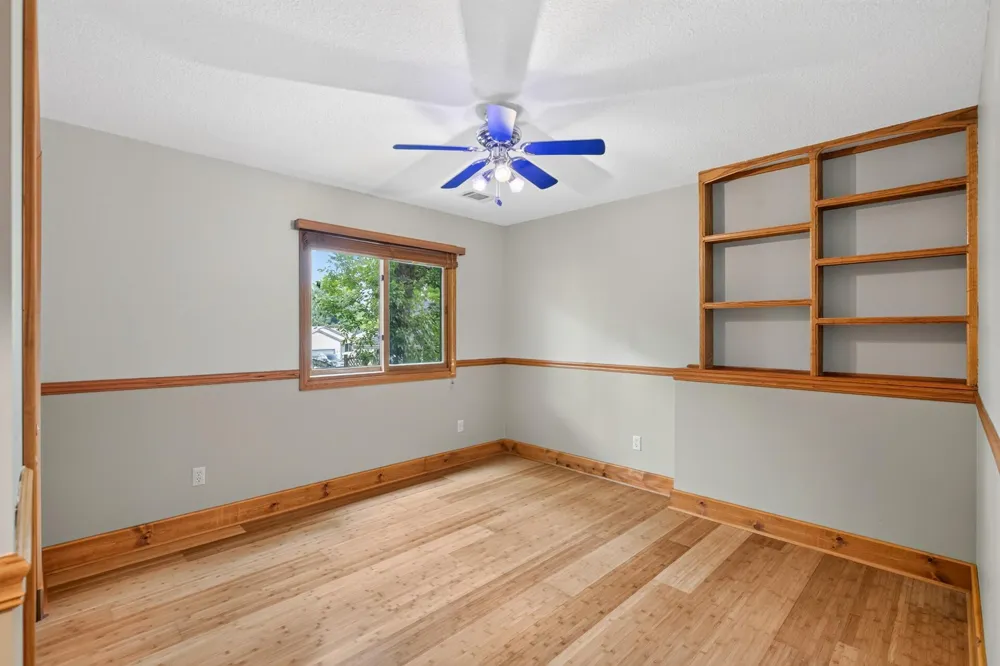 11607 Hillside Circle Champlin, MN 55316