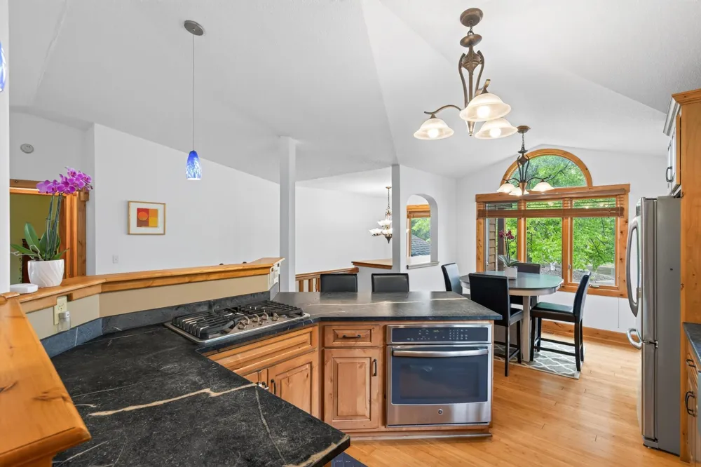 11607 Hillside Circle Champlin, MN 55316