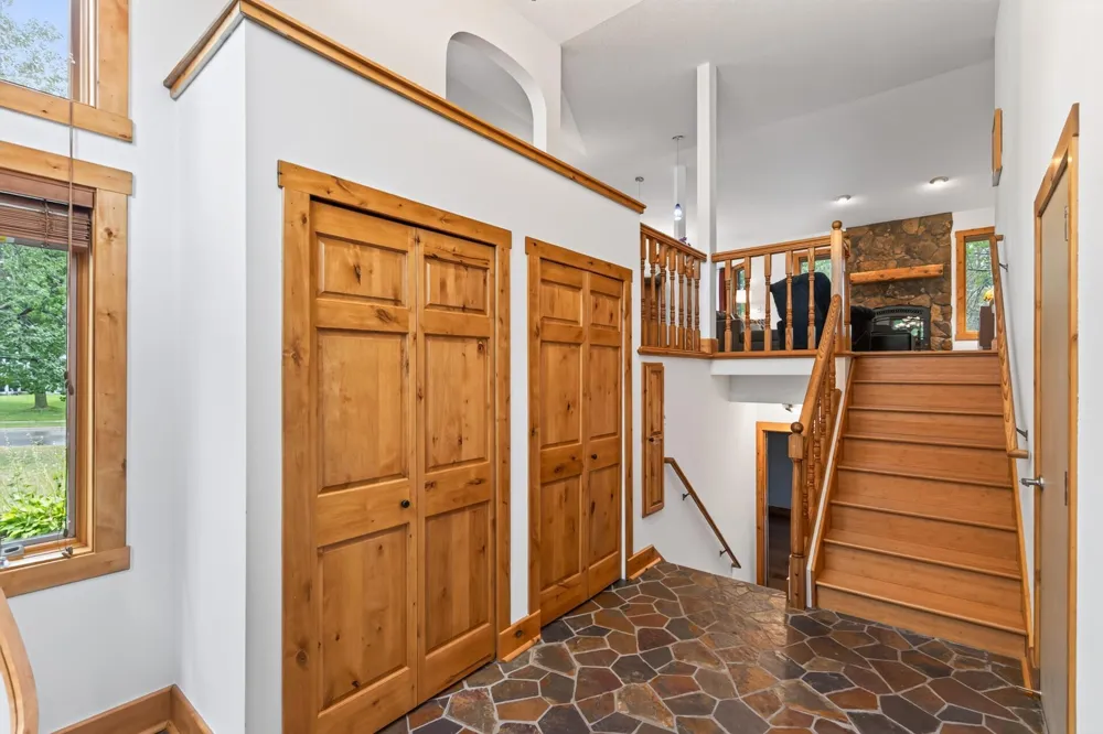 11607 Hillside Circle Champlin, MN 55316