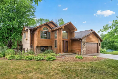 11607 Hillside Circle