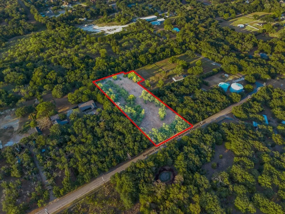 1709 Fox Lane Burleson, TX 76028