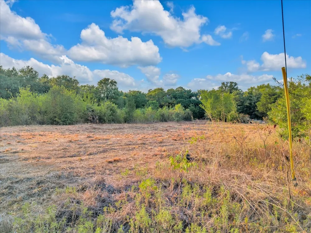 1709 Fox Lane Burleson, TX 76028