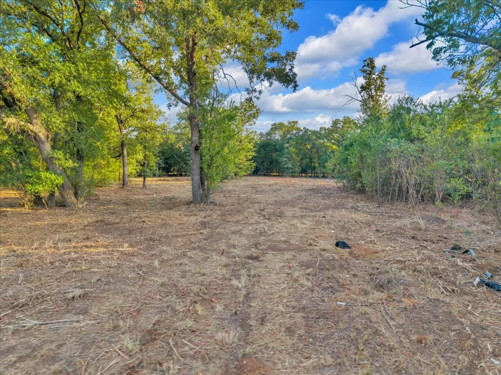 1709 Fox Lane Burleson, TX 76028