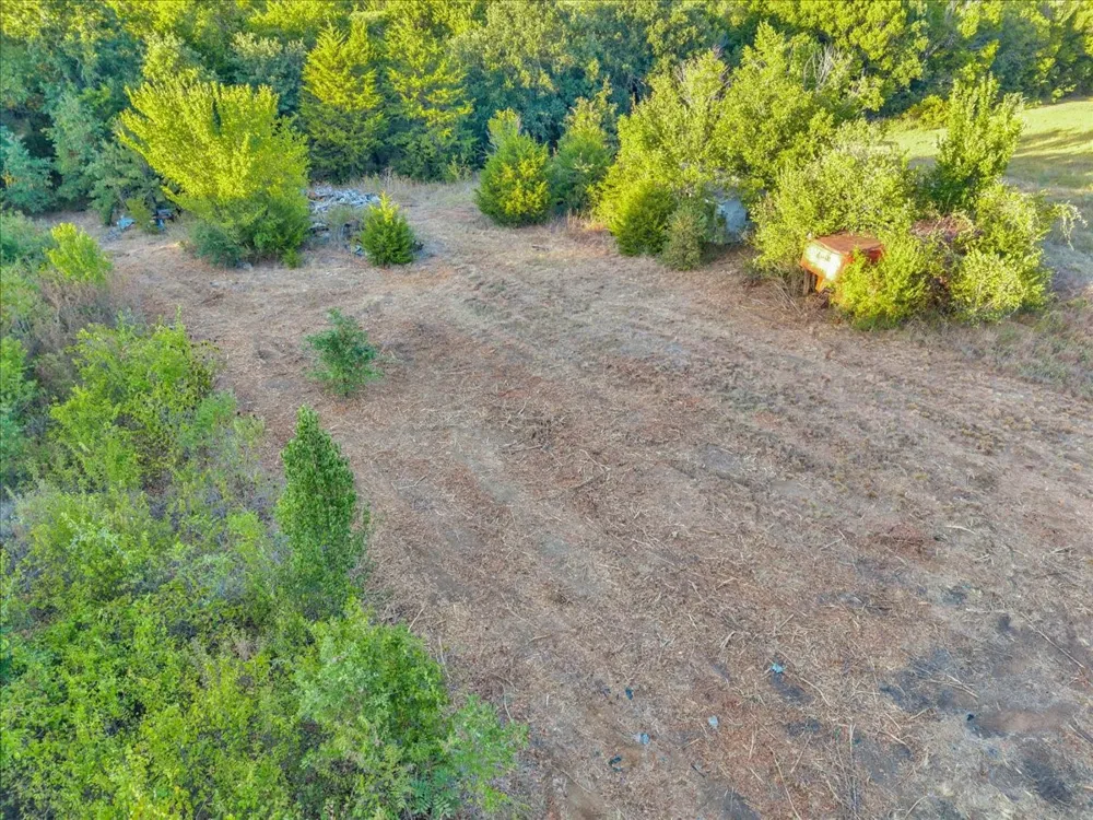 1709 Fox Lane Burleson, TX 76028