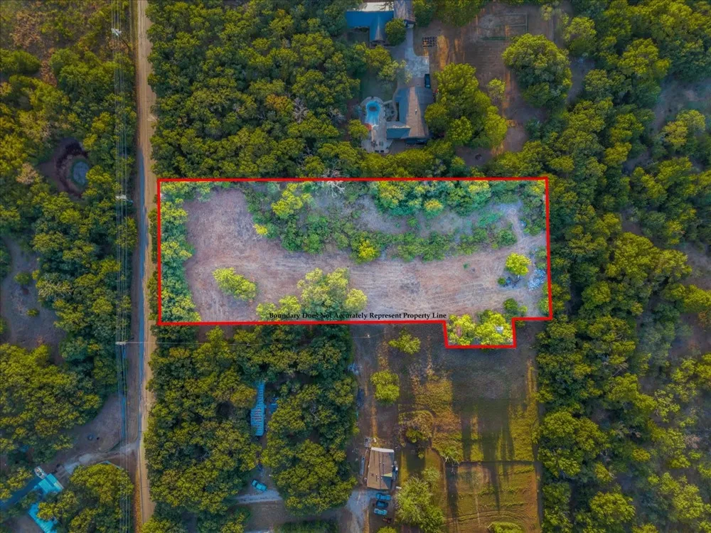 1709 Fox Lane Burleson, TX 76028