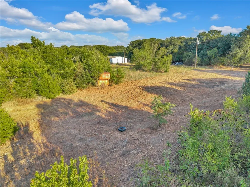 1709 Fox Lane Burleson, TX 76028