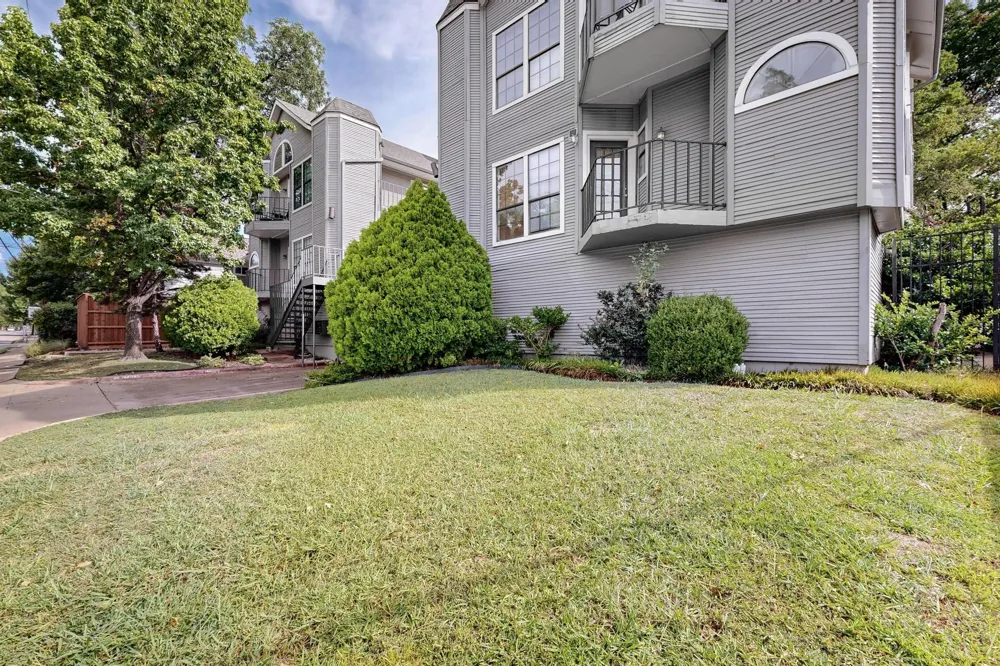 218 Beacon Street #108 Dallas, TX 75214