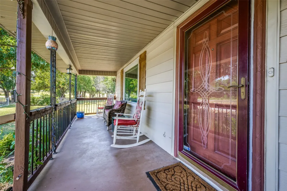 117 County Road 2646 Decatur, TX 76234