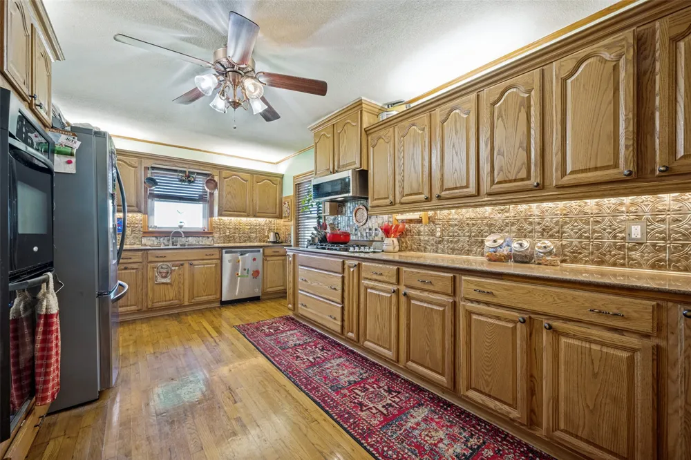 117 County Road 2646 Decatur, TX 76234