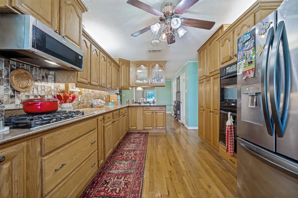 117 County Road 2646 Decatur, TX 76234