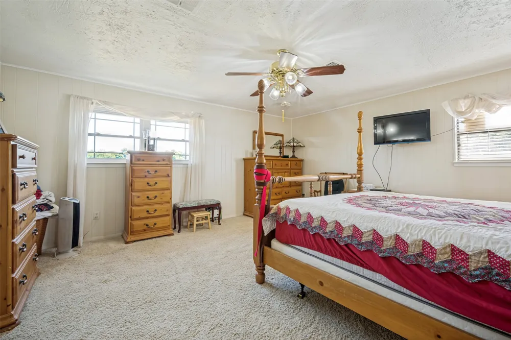 117 County Road 2646 Decatur, TX 76234