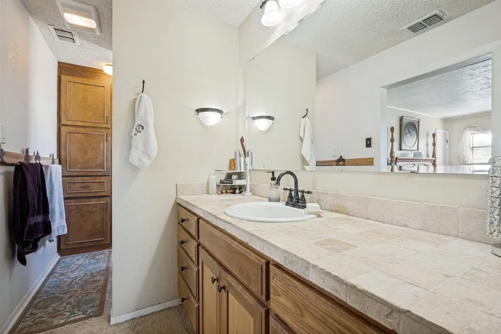 117 County Road 2646 Decatur, TX 76234