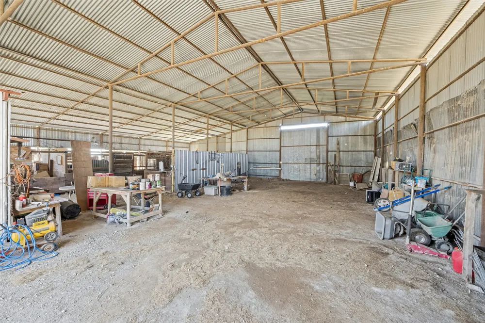 117 County Road 2646 Decatur, TX 76234