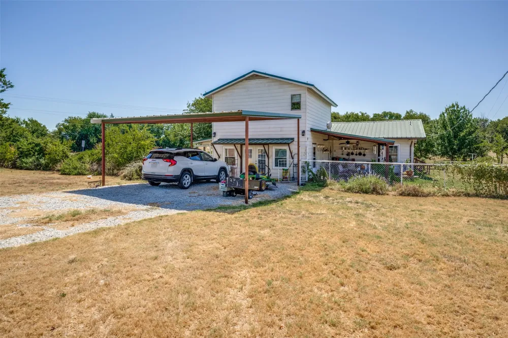 117 County Road 2646 Decatur, TX 76234